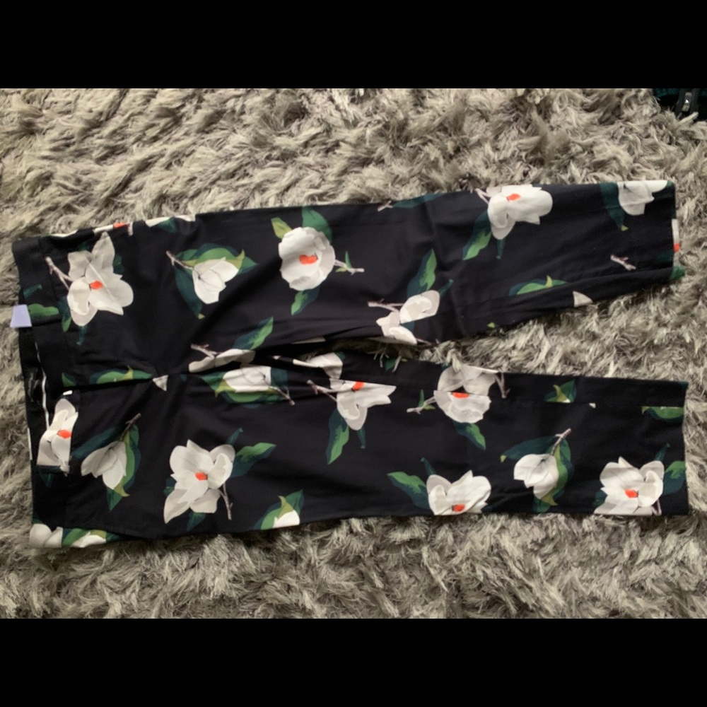 Cropped Pants